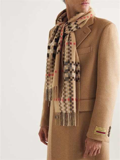 burberry scarf men.